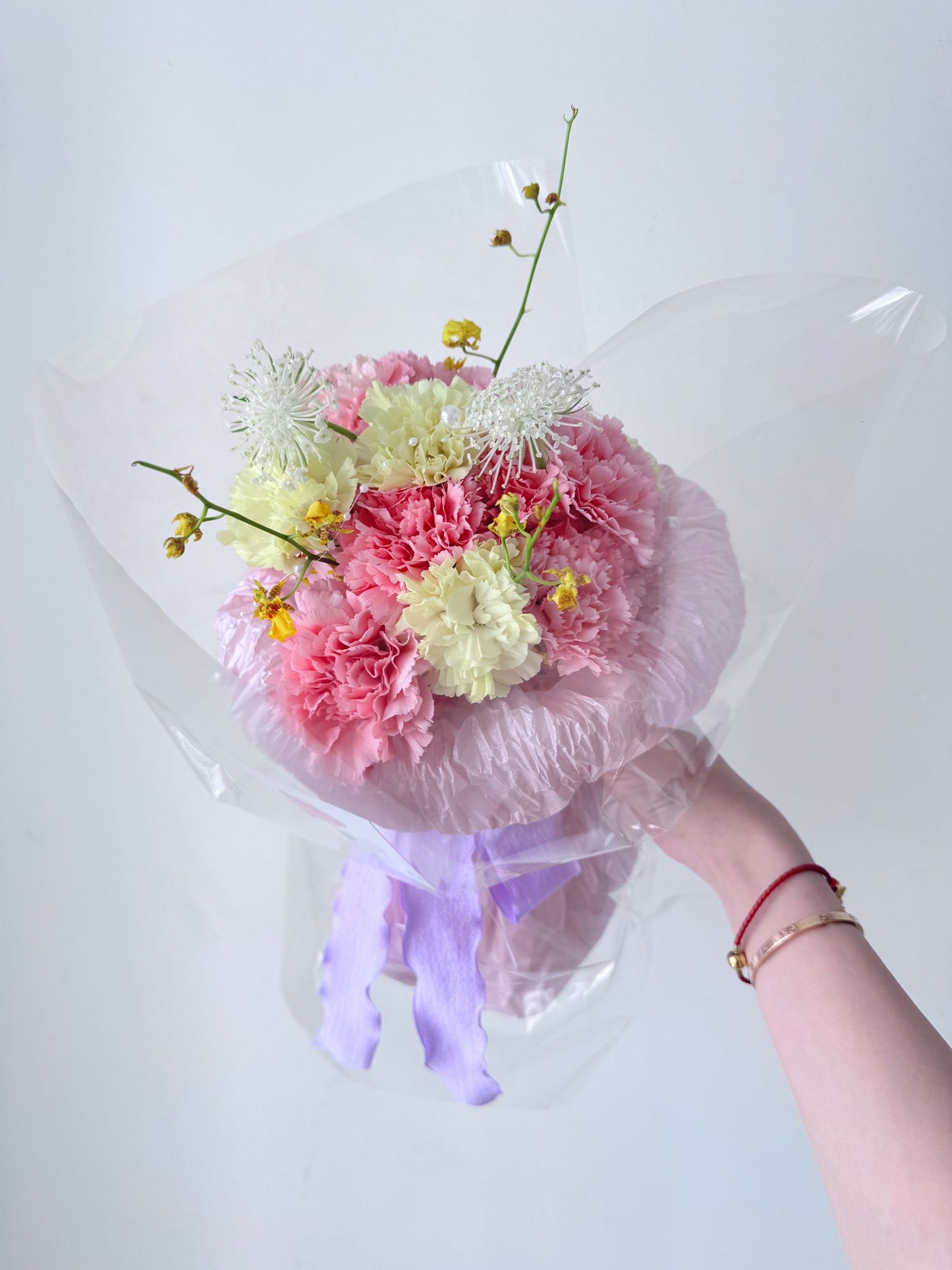 OG Queen | Carnations Bouquets