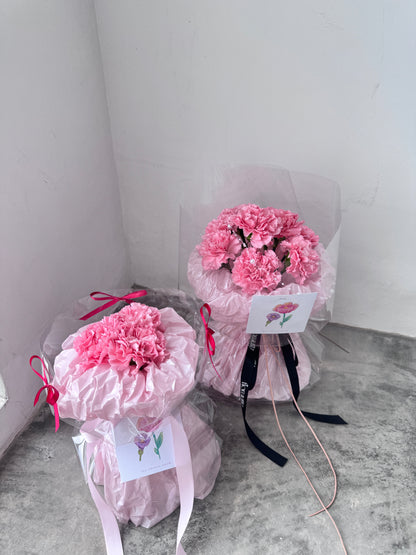 OG Queen | Carnations Bouquets