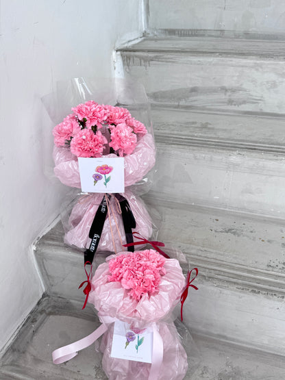 OG Queen | Carnations Bouquets